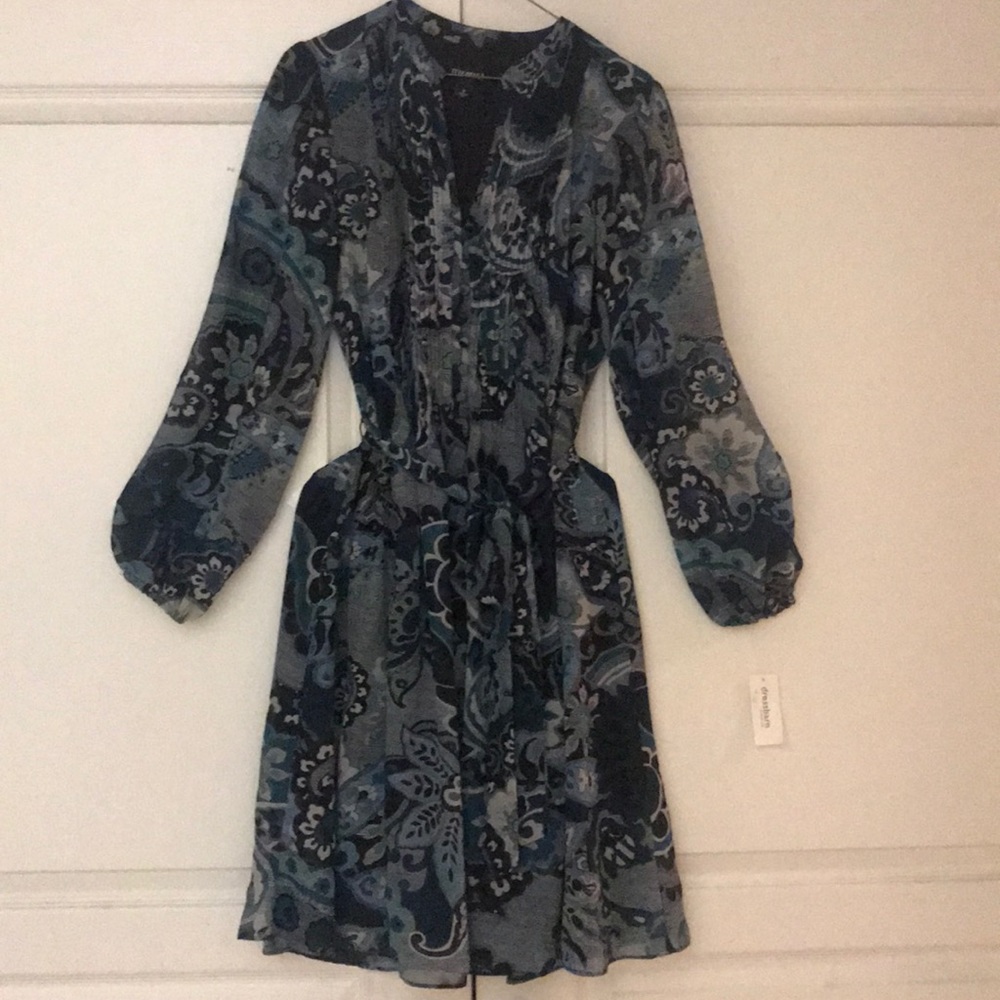 Lightweight dress